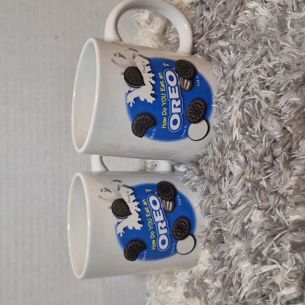 2 Oreo Cups